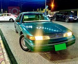 Ford Crown Victoria
